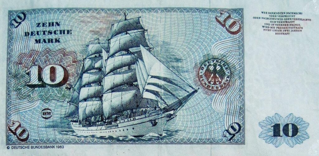 Alter 10 Mark Schein mit den Schulschiff Gorch Fock